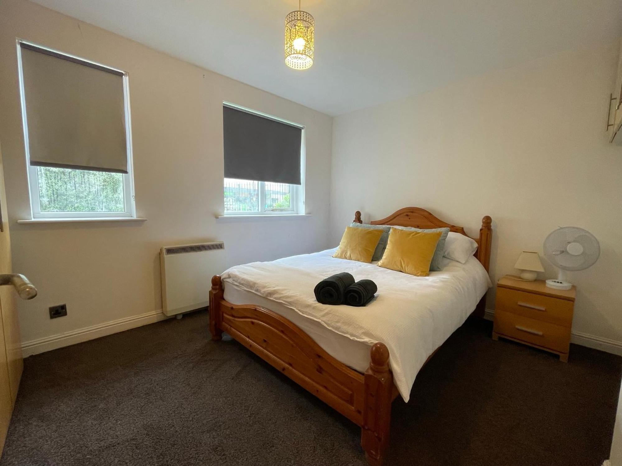 Surrey Docks Near Canada Water Easy Access To Canary Wharf Pier London